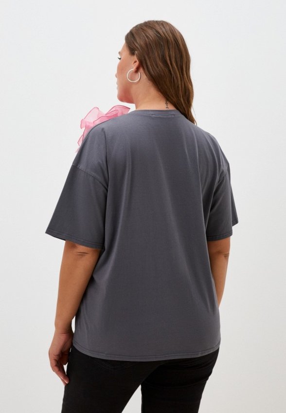 Футболка и брошь Francesca Peretti