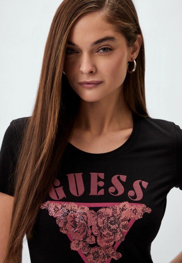 Футболка Guess
