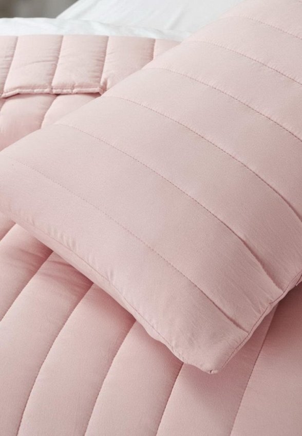 Комплект с покрывалом Sofi De Marko