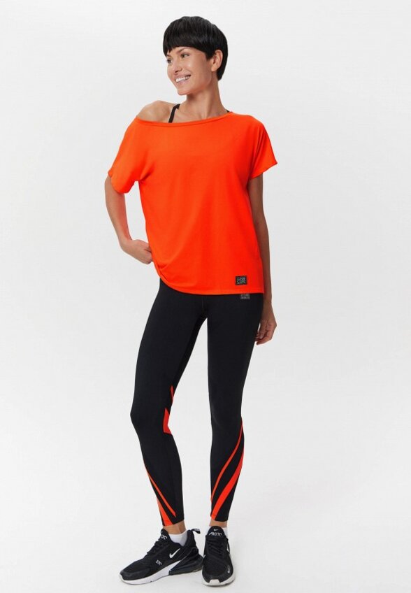 Футболка Neverlate