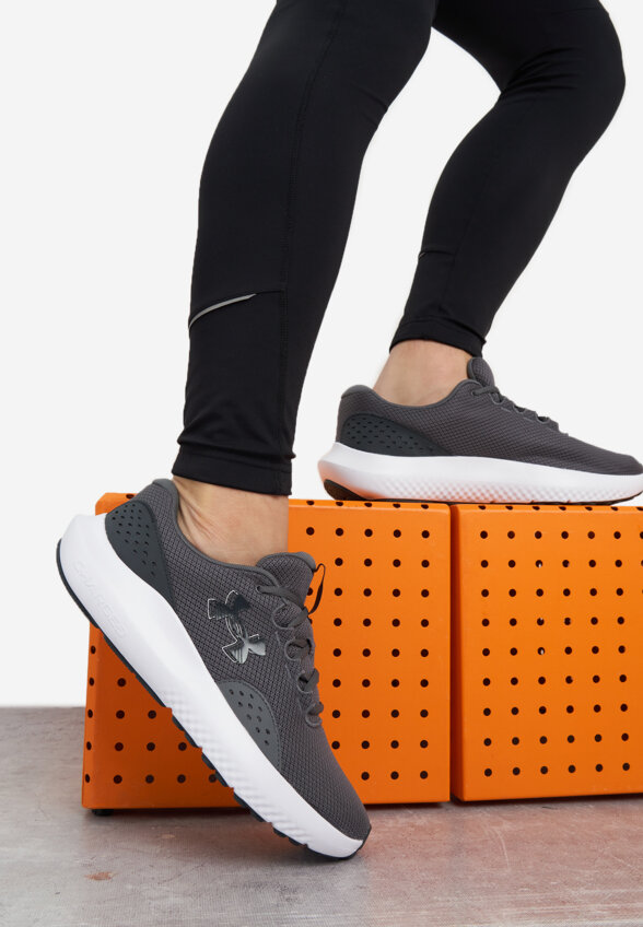 Кроссовки мужские Under Armour Charged Surge 4, Серый