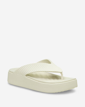 Шлепанцы женские Crocs Getaway Groove, Бежевый женщинам