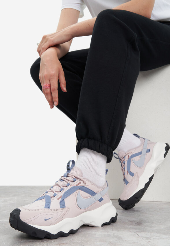 Кроссовки женские Nike TC 7900, Розовый
