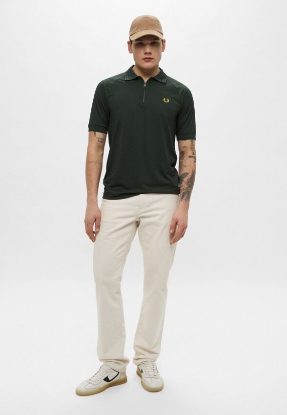 Поло Fred Perry