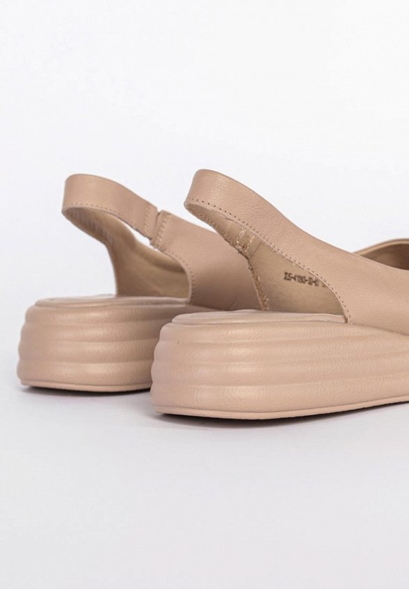 Босоножки Gut