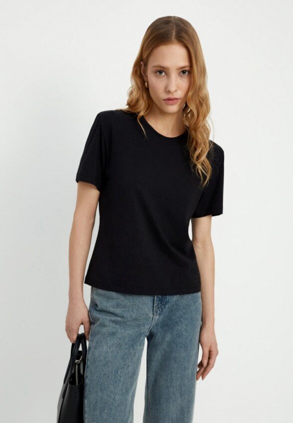 Футболка Finn Flare