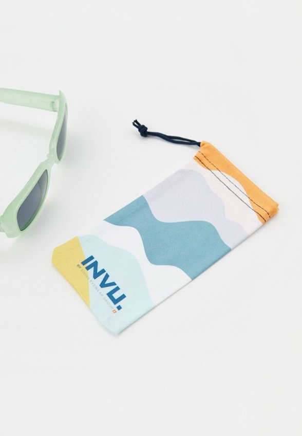Очки солнцезащитные Invu
