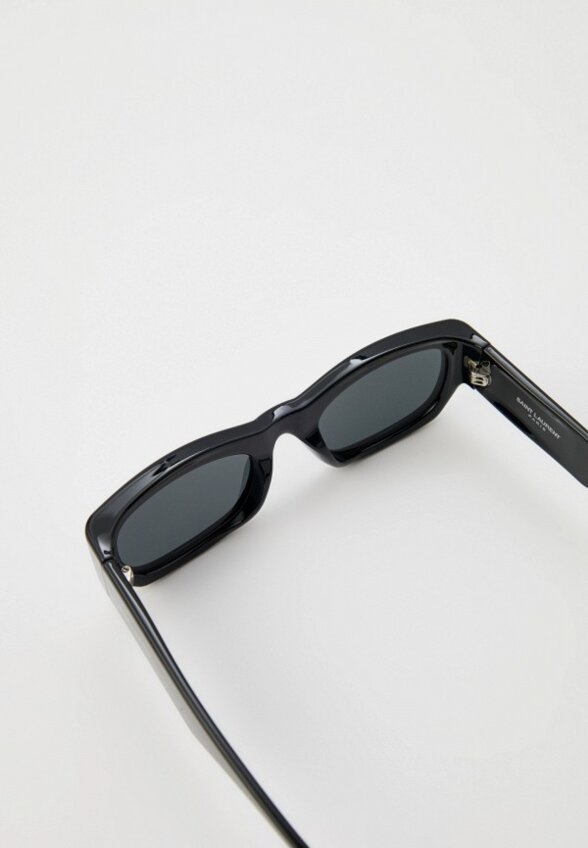 Очки солнцезащитные Saint Laurent