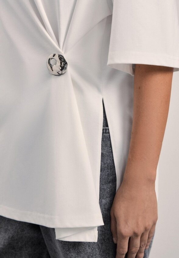 Футболка Zarina