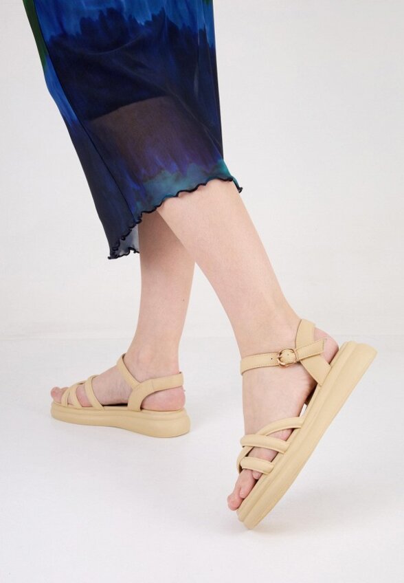 Босоножки Berkonty