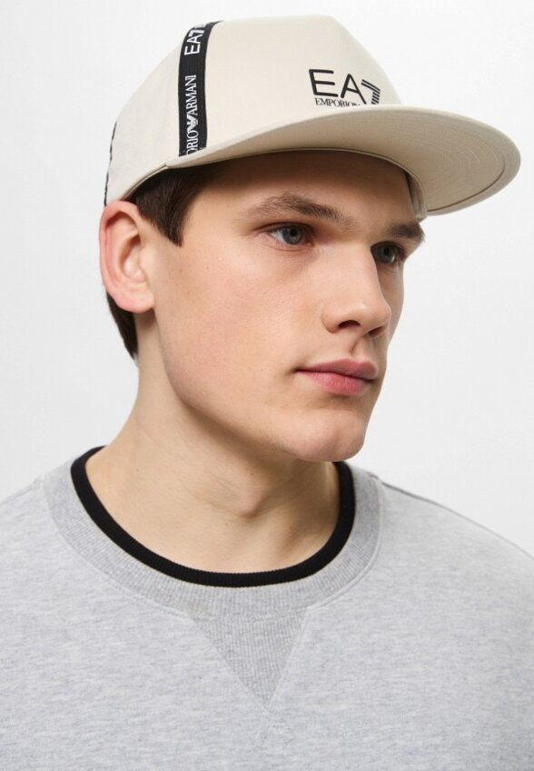 Бейсболка EA7