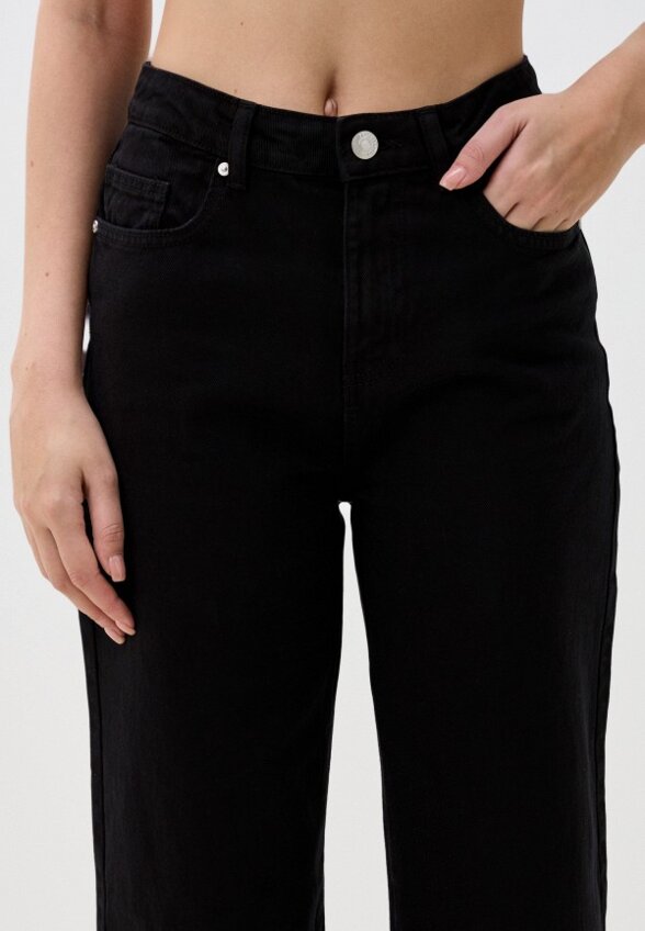 Джинсы Terranova