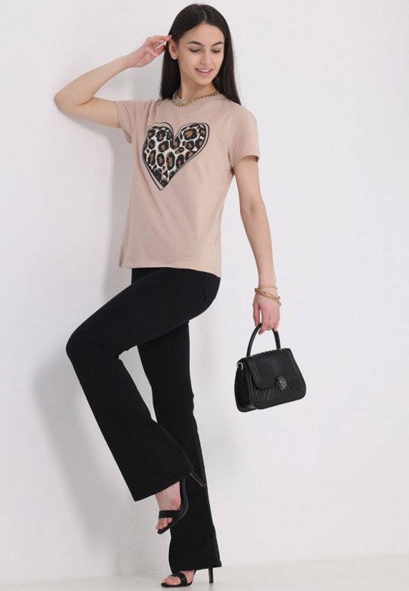 Футболка Апрель