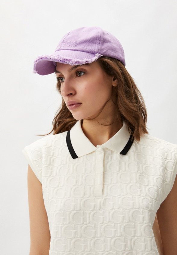 Бейсболка Guess