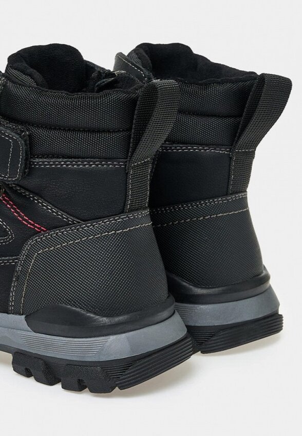 Ботинки Tikkago