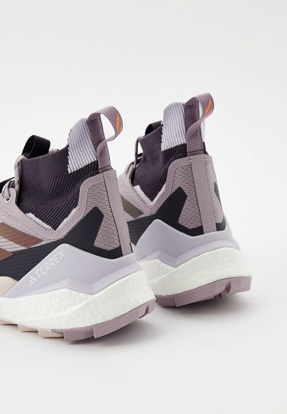 Кроссовки adidas