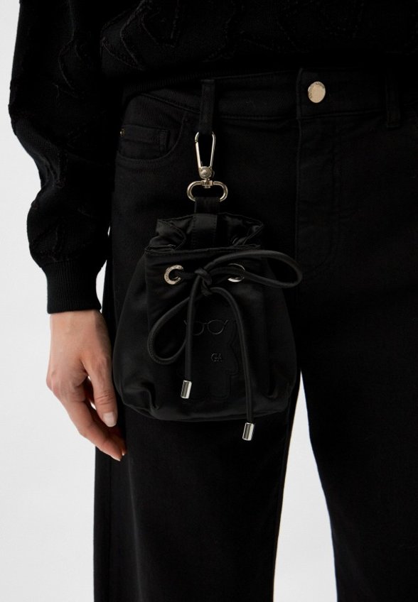 Джинсы и сумка Emporio Armani