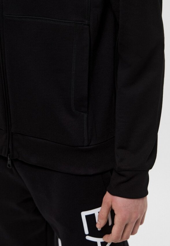 Толстовка EA7