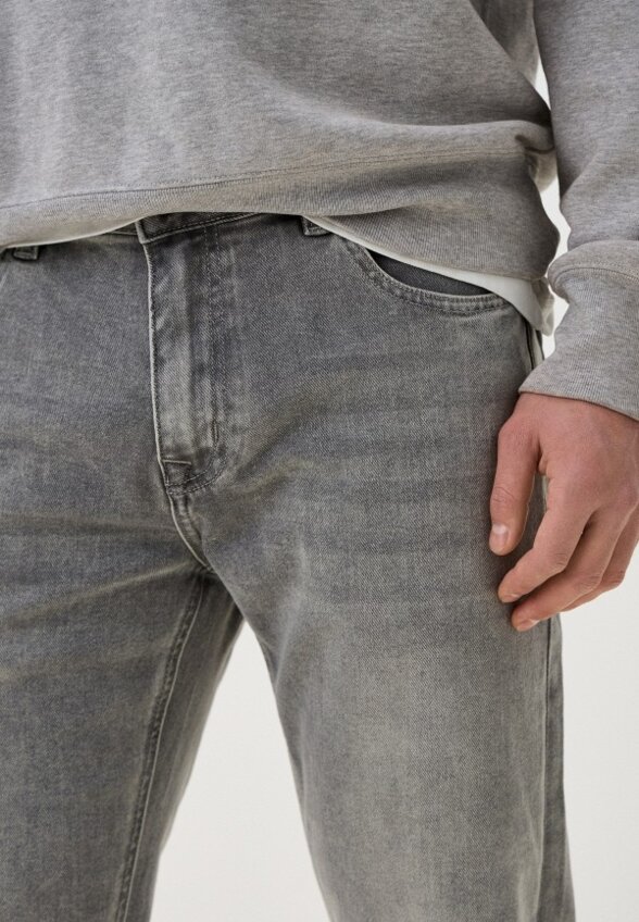 Джинсы Mossmore