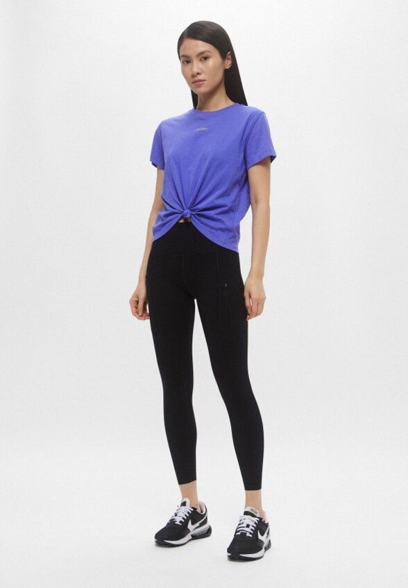 Футболка DKNY