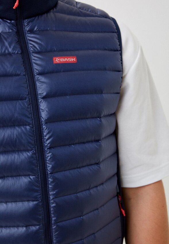 Жилет утепленный BASK