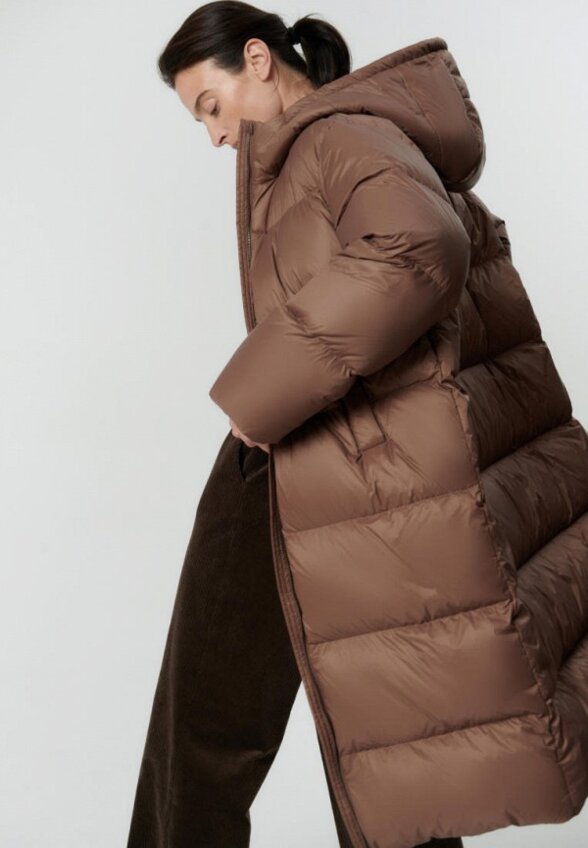 Пуховик Daisyknit