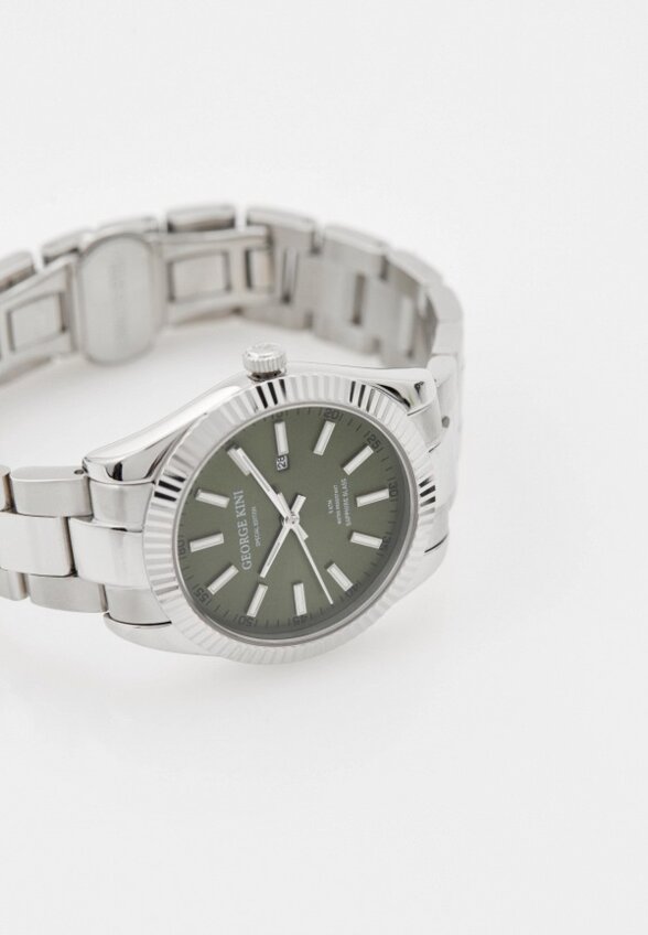 Часы George Kini