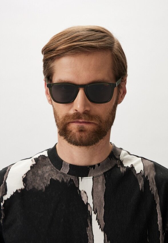 Очки солнцезащитные Hugo