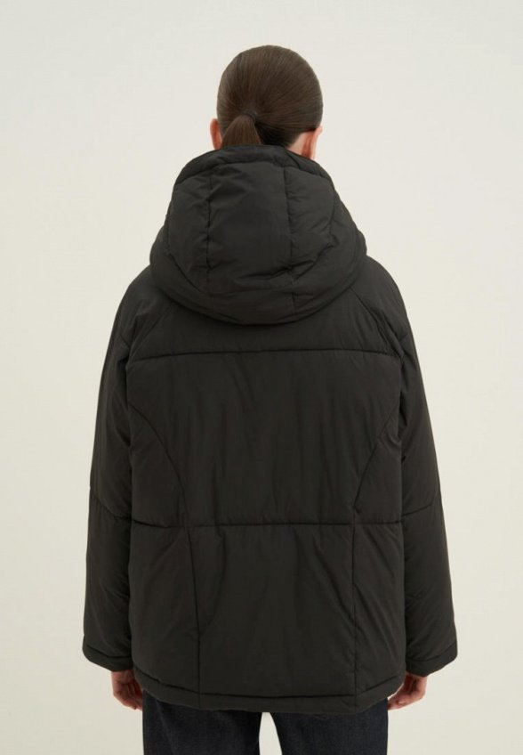 Пуховик Finn Flare