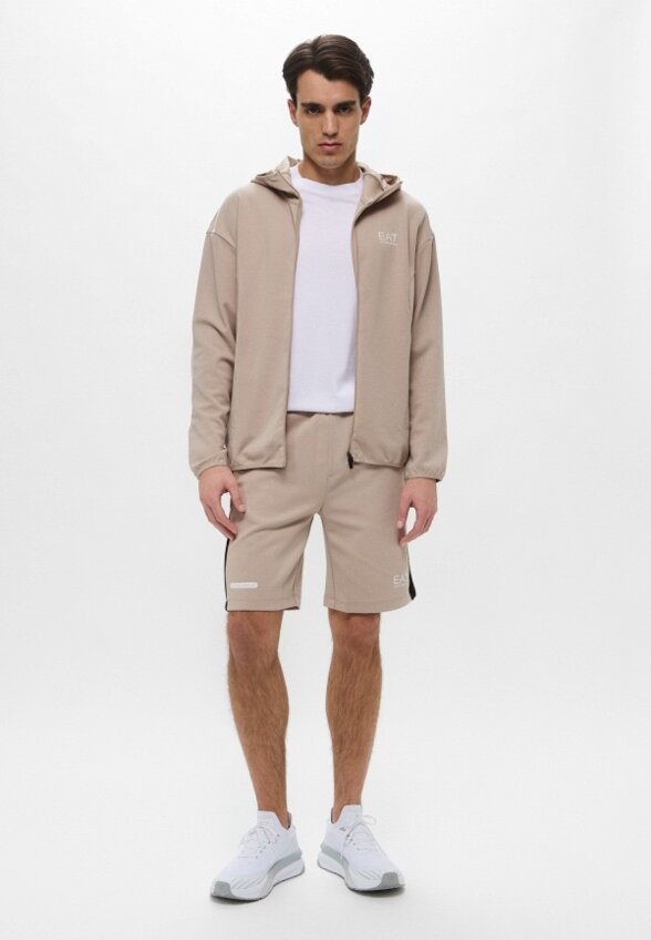 Шорты спортивные EA7