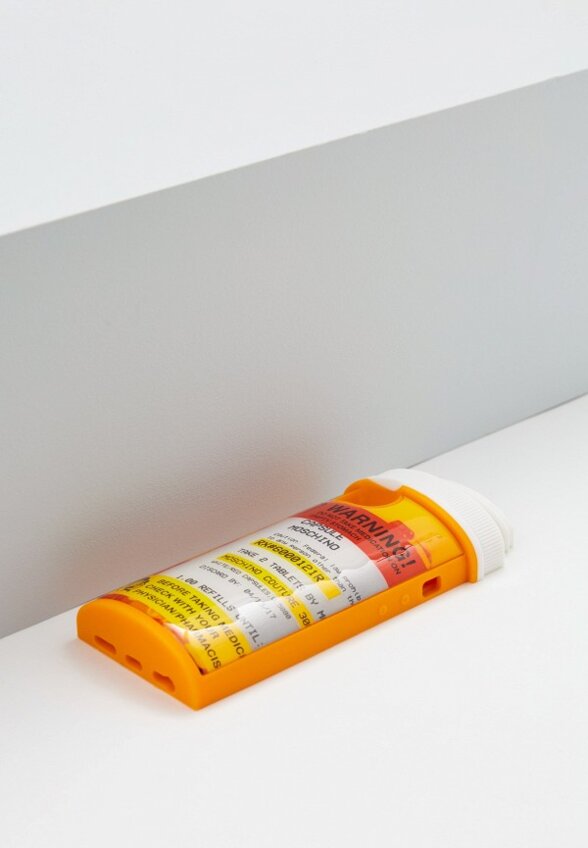 Чехол для iPhone Moschino