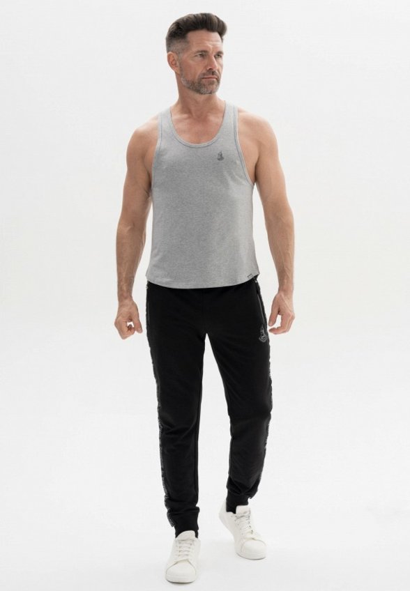 Майка Великоросс