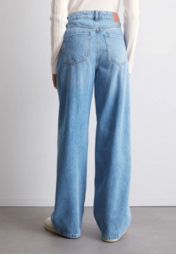 Джинсы Marc O'Polo