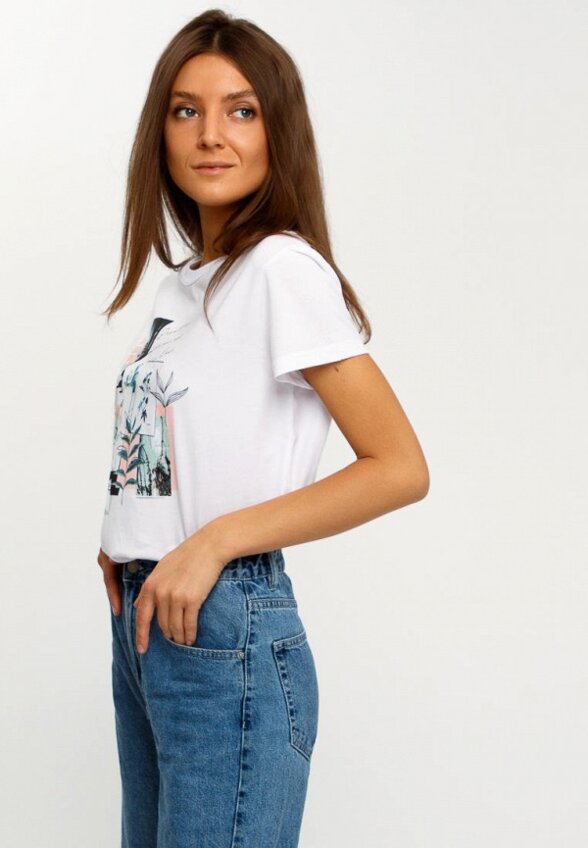 Футболка Апрель