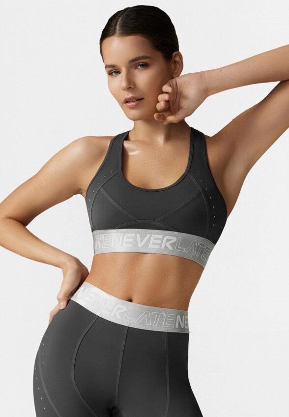 Топ спортивный Neverlate