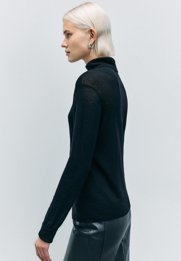 Водолазка IDOL