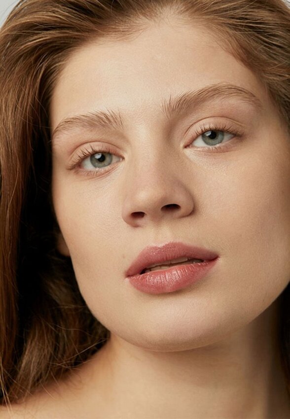 Помада-бальзам Arive Makeup