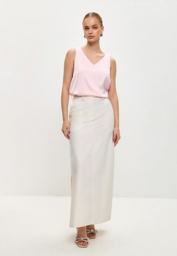 Топ Gabriel and Ester London