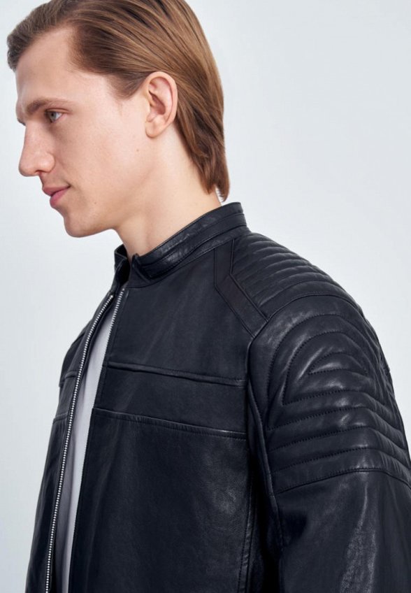 Куртка кожаная Finn Flare