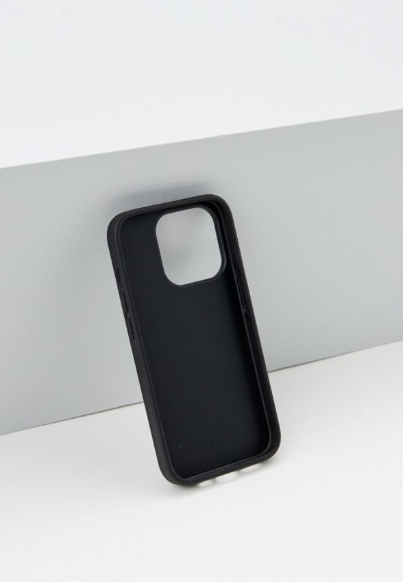 Чехол для iPhone Karl Lagerfeld