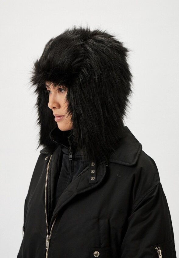 Шапка Аутло