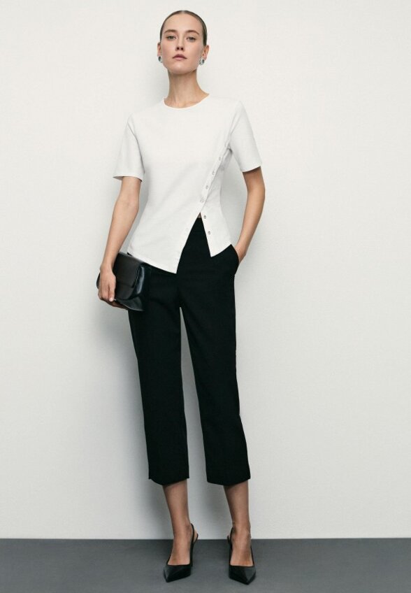 Футболка Zarina