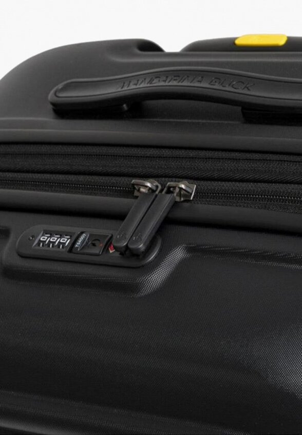 Чемодан Mandarina Duck