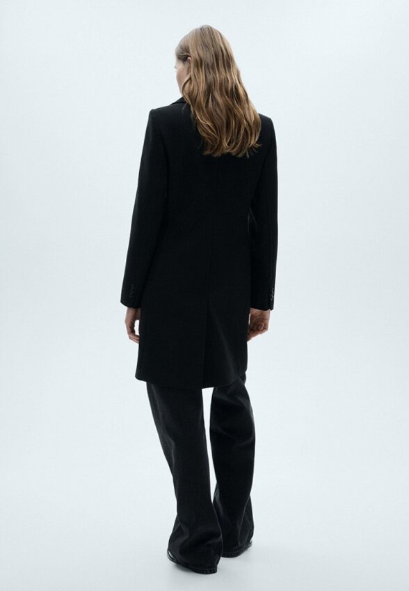 Пальто двубортное Mango