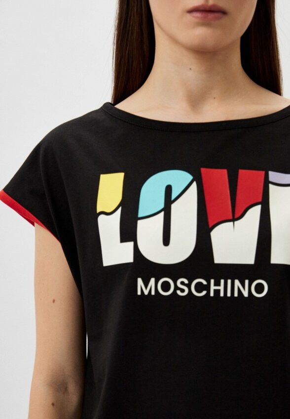 Футболка Love Moschino