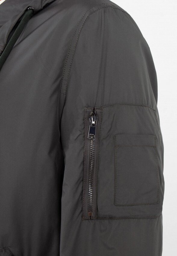 Ветровка Gino Pellini