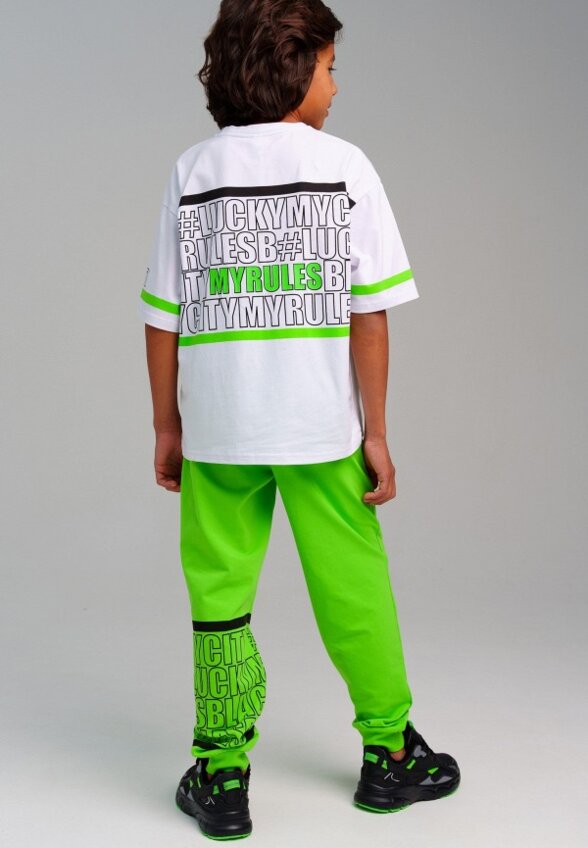 Футболка и брюки PlayToday