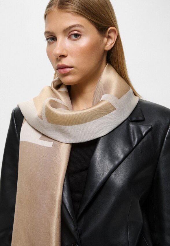 Палантин Armani Exchange