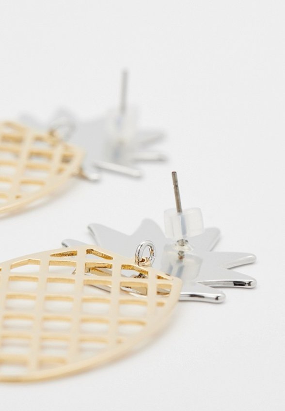 Серьги Free Form