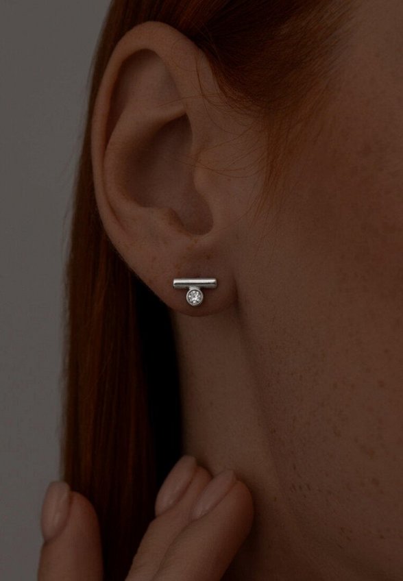 Серьга Sokolov